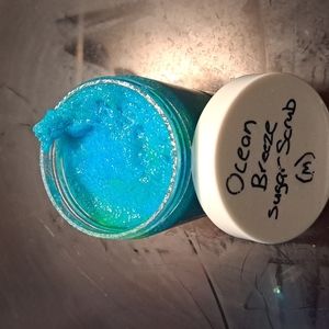 Handmade sugar scrub (ocean breeze)
